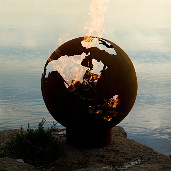 Third Rock Fire Pit Globe Woodlanddirect Com Outdoor Fireplaces